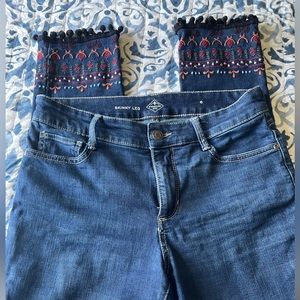 Saint John’s Bay Jeans size 6